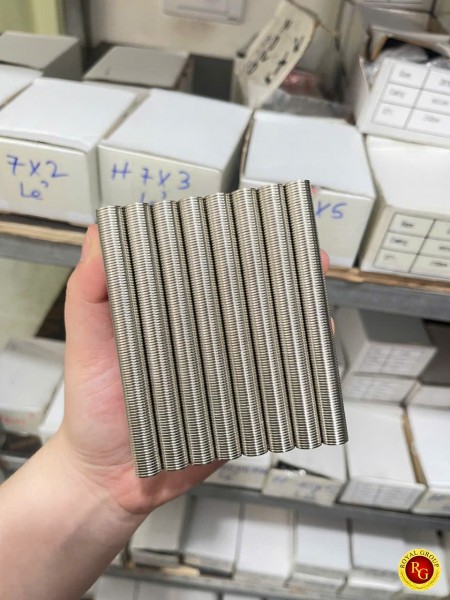 Nam châm đất hiếm mạ Niken 10x1, Nam châm trắng